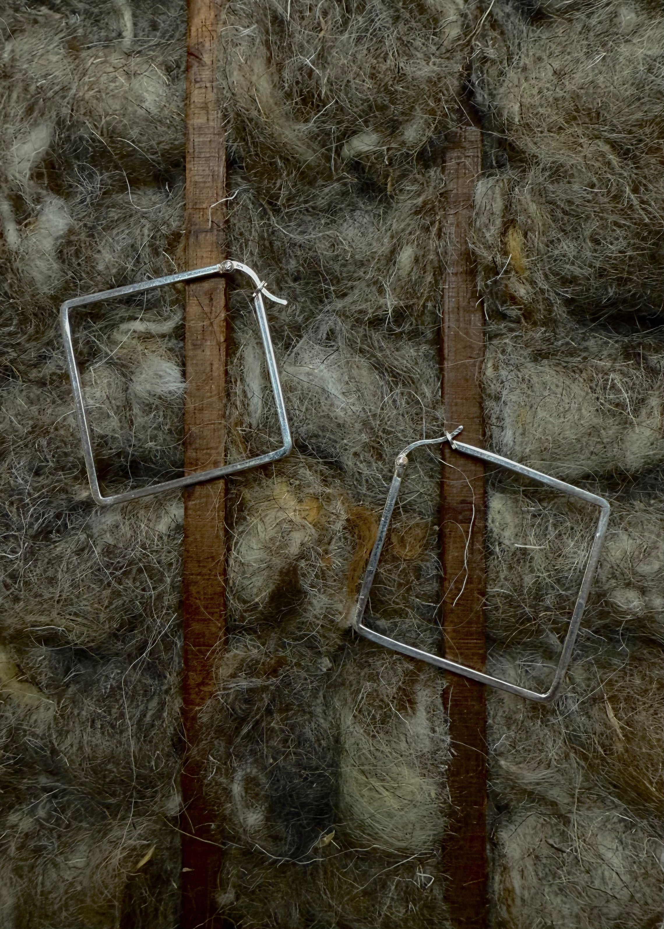 INFERNO Vintage | Square Hoop